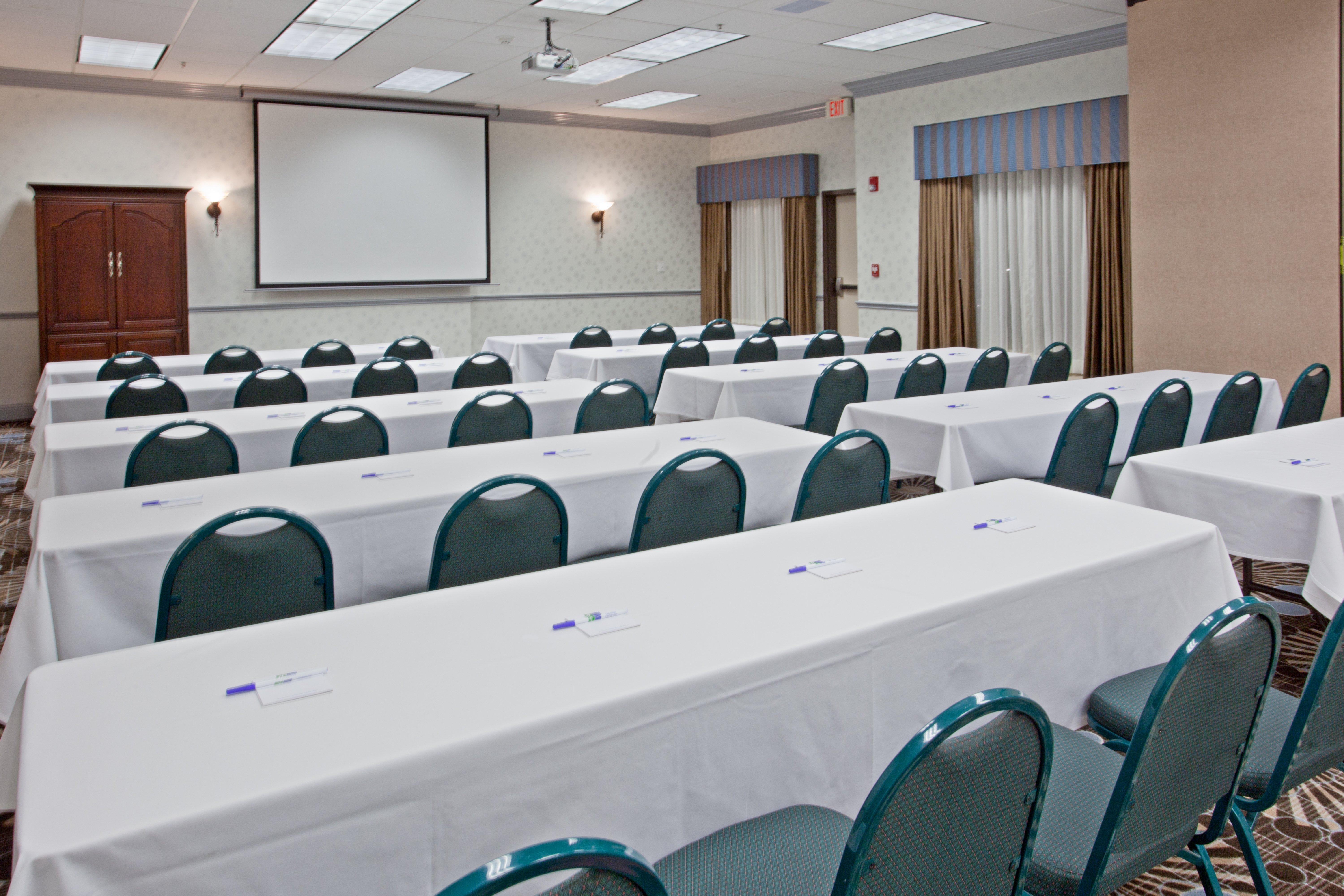 Holiday Inn Express & Suites College Station By Ihg Esterno foto