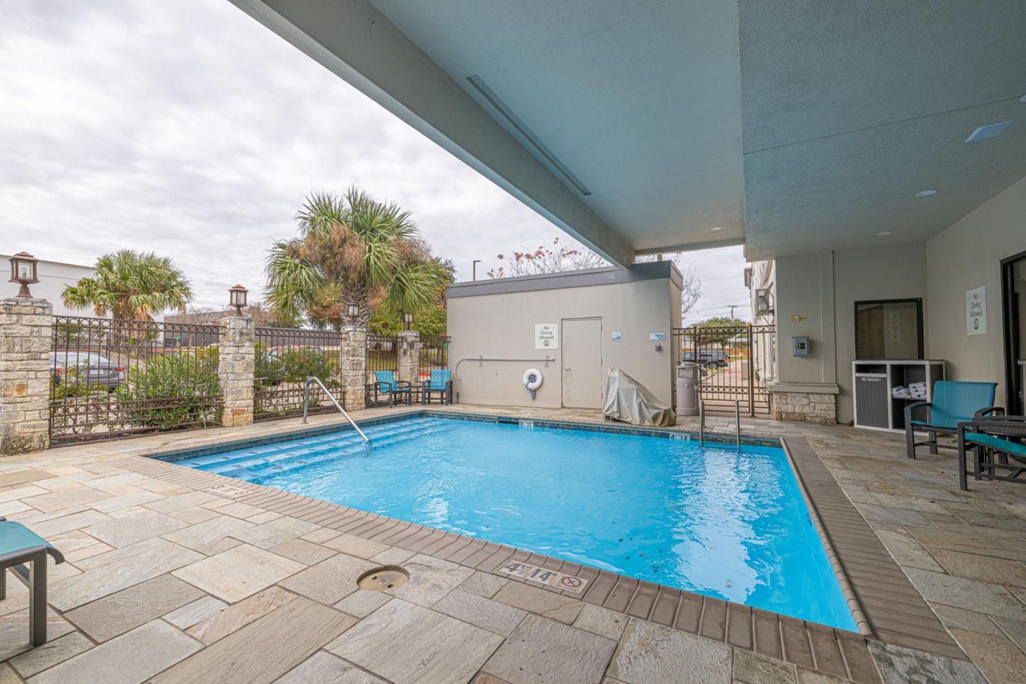 Holiday Inn Express & Suites College Station By Ihg Esterno foto