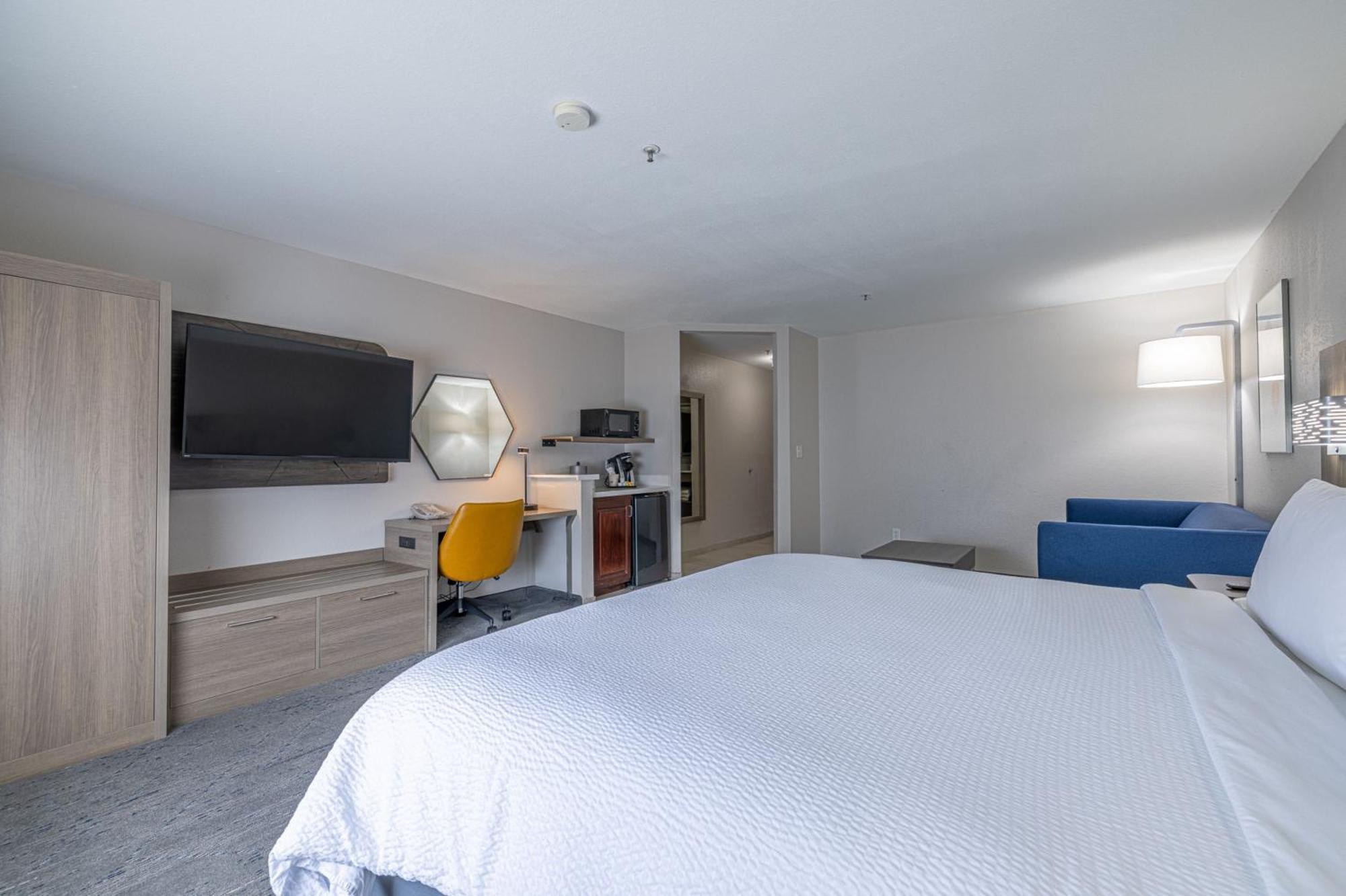 Holiday Inn Express & Suites College Station By Ihg Esterno foto